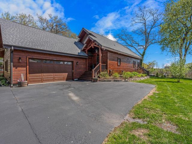 3024 Nagawicka Ave, Delafield, US, WI