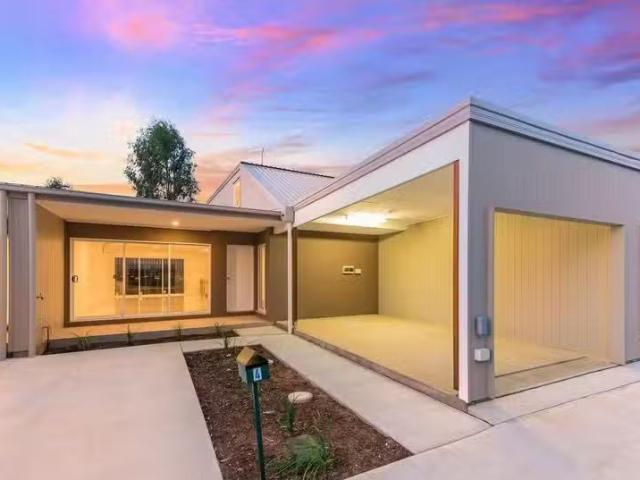 30/25 Maywood Street, LOGANLEA, QLD 4131 Townhouse for Rent