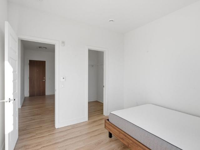 3025 Av. des Gouverneurs, Laval Duvernay, QC H7E