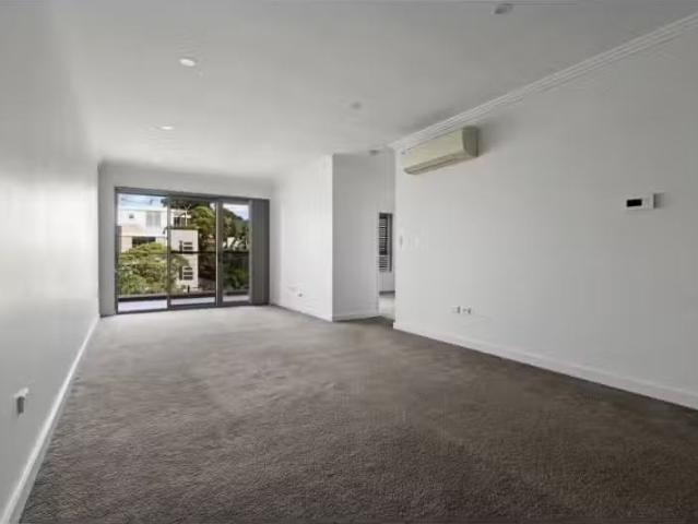302/69 Courallie Avenue, HOMEBUSH WEST Apartment for rent Lis.