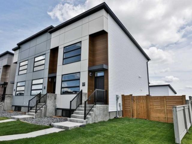3027 47 Street South, Lethbridge, AB, T1K 8L5 house for sale | Listing ID A2320 | Royal LePage
