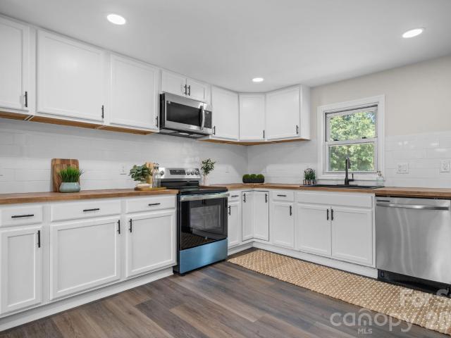 3028 Morganton Boulevard