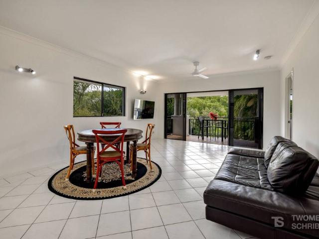 30/293 301 Esplanade, Cairns North