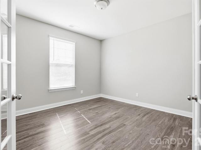 3029 Mendenhall Street