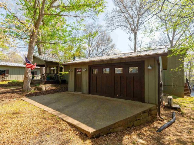 3029 Riverbend Rd