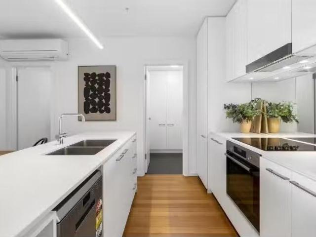 302/14 Gilbert Street, ADELAIDE Apartment for rent Listed by.