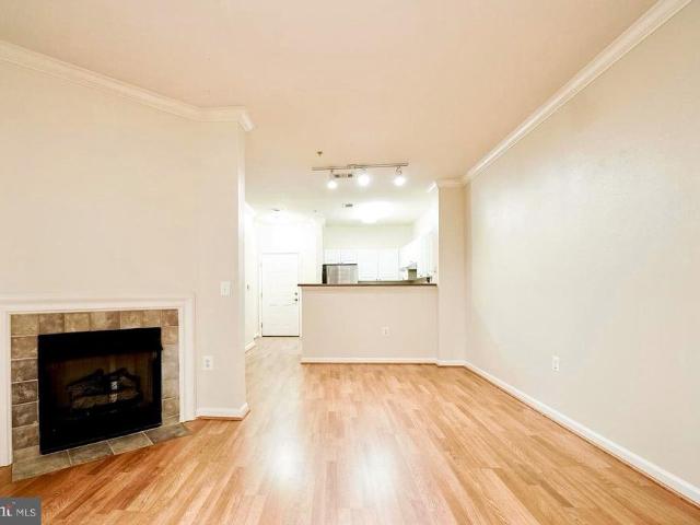 3021 Nicosh Circle # 1103