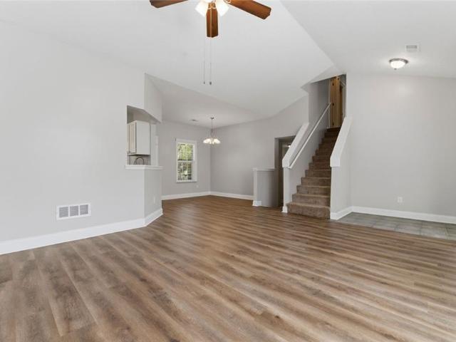3022 Lake Park