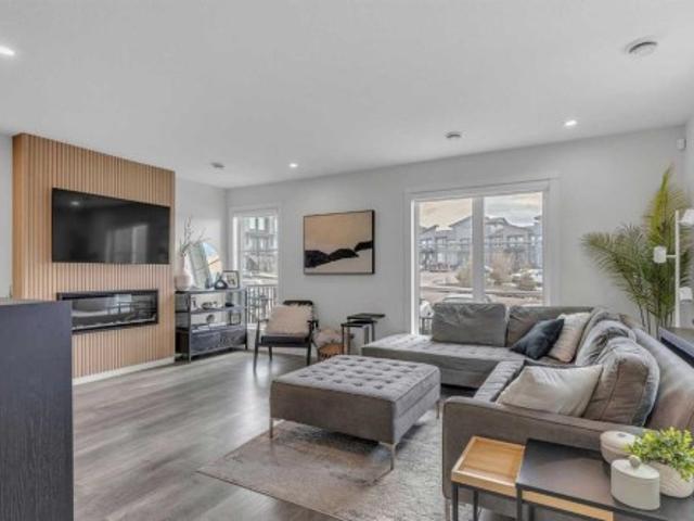 302 260 Rowley Way Nw, Calgary, AB, T3L 0H5 townhouse for sale | Listing ID A2331 | Royal LePage