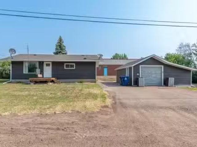 302 2 Avenue East, Maidstone, SK, S0M 1M0 house for sale Li.