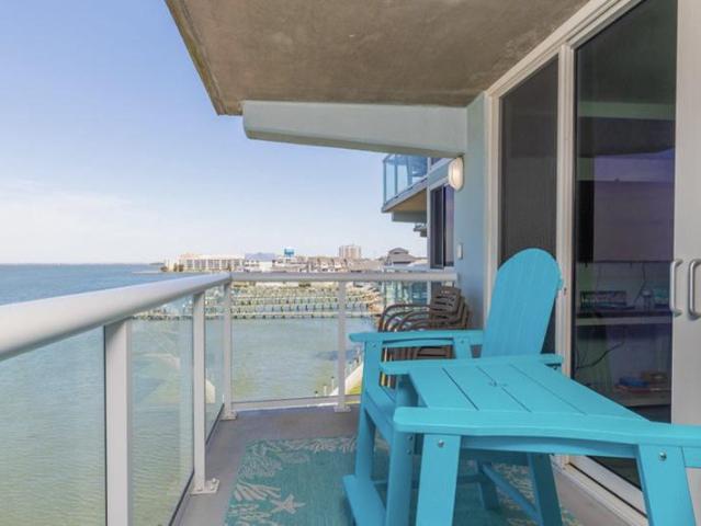 302 32Nd Street # 406