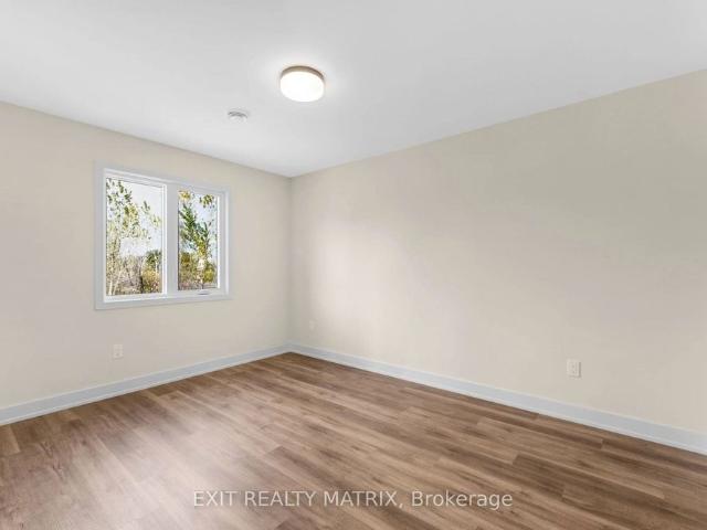 302 333 Belfort Street, Russell