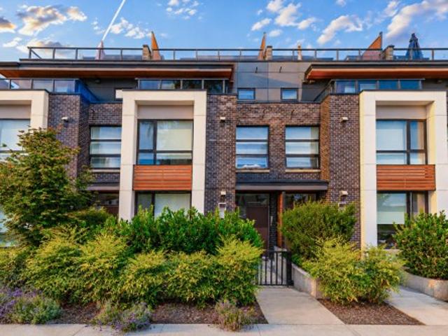 302 6 Irmin Street, Burnaby, BC, V5J 5C5 townhouse for sale | Listing ID R3166 | Royal LePage