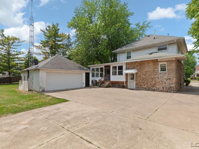 302 Croswell Street