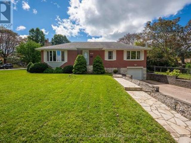 302 Arrowhead Place, Kingston West Of Sir John A. Blvd, ON, K7M 3L3 house for sale | Listing ID X13817 | Royal LePage