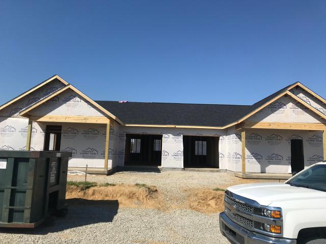302 Bluegrass Way