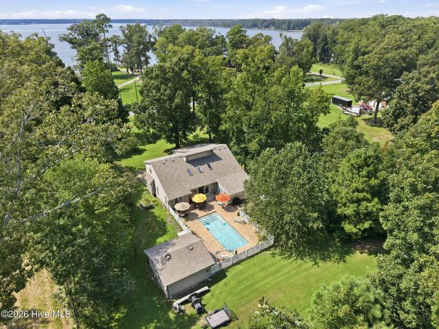 302 Dances Bay Road