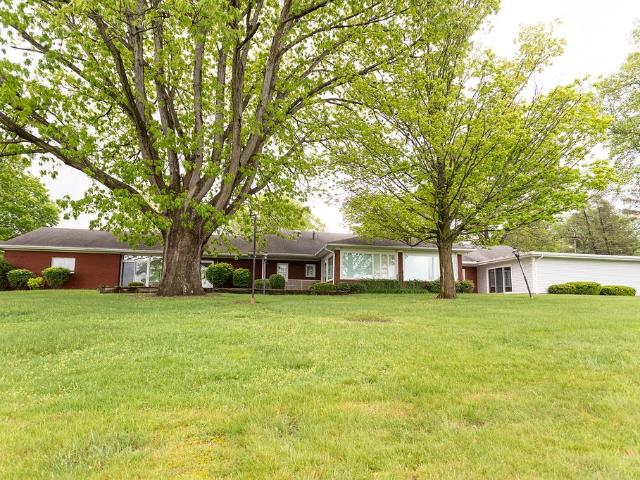 302 Derrick Avenue