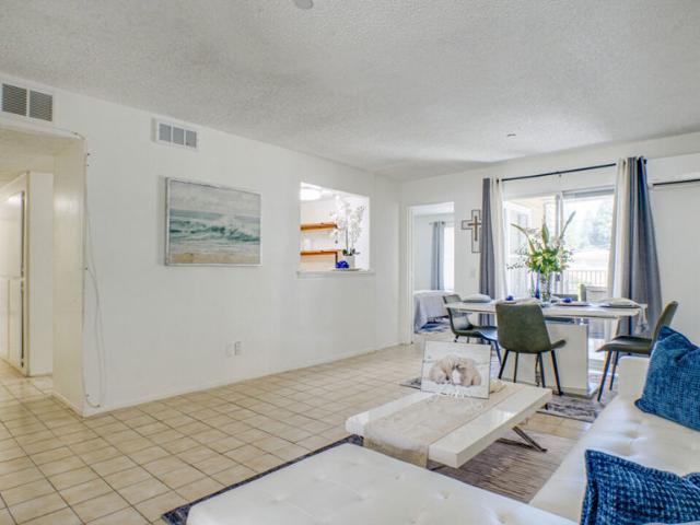 302 E Chestnut Avenue 215
