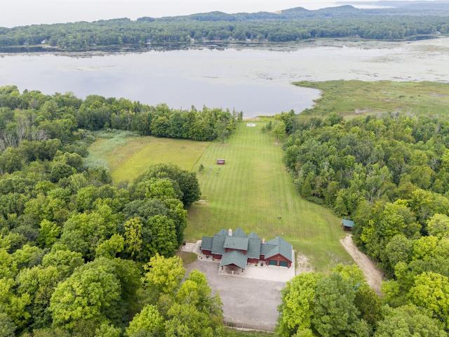 302 E Kott Road