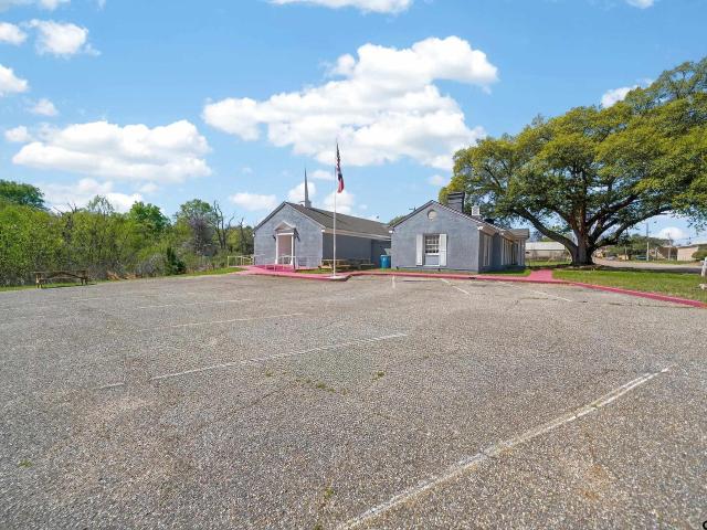 302 E South St, Overton, TX 75684 | MLS #26003