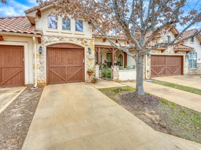 302 Enclave Cir, Horseshoe Bay, TX 78657 | MLS #176834