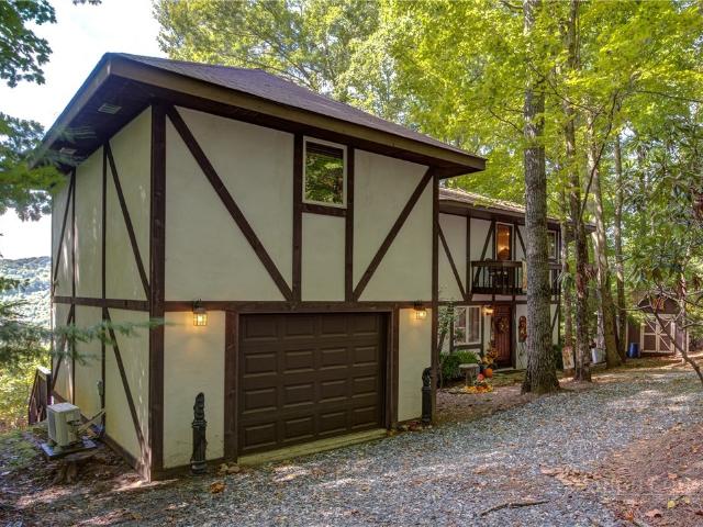 302 Eagle Nest Lane