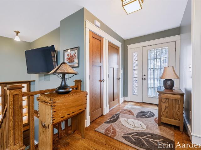 302 Foxcroft Circle