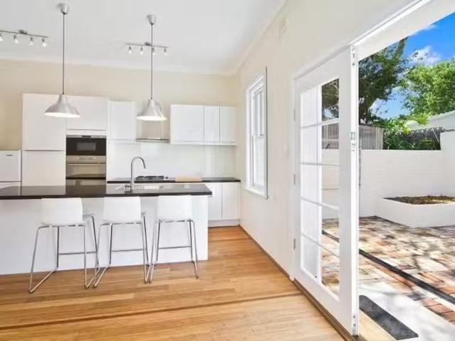 302 Falcon Street, Neutral Bay House for rent Listed by Henry.