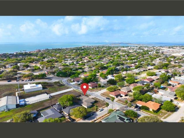 302 Frio Dr, Portland, TX 78374 | MLS #473666