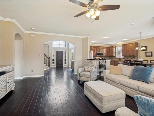 302 Highland Valley Court