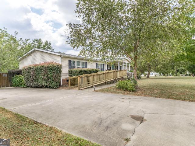 302 Lacy Court