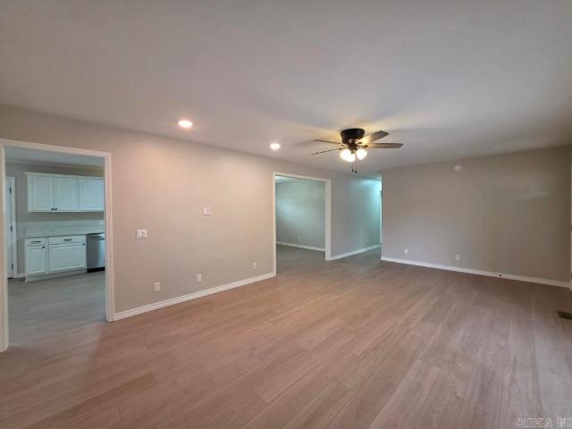 302 Mildred Dr