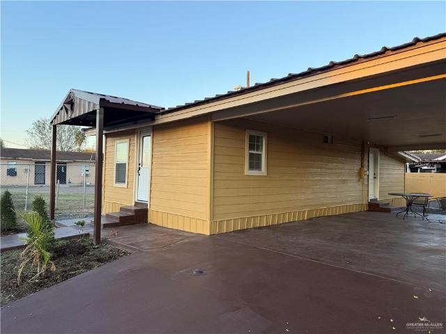302 N Madrigal Street