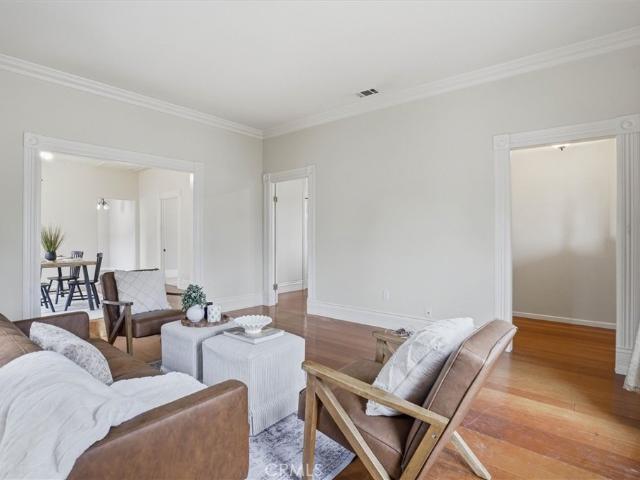 302 S Mason