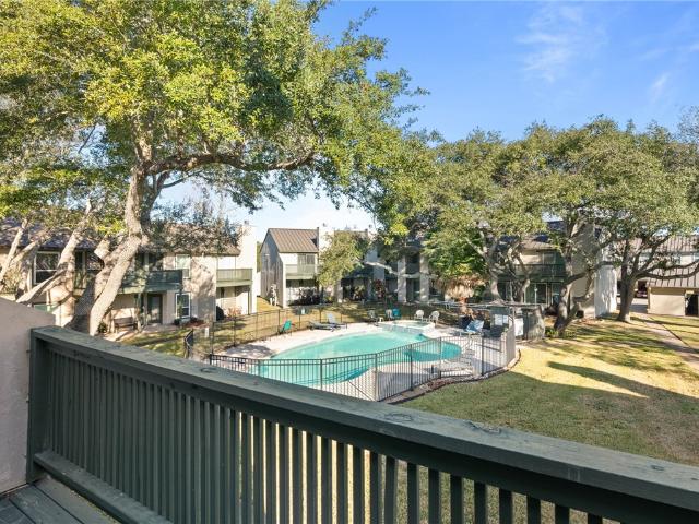 302 Saint Andrews Street J 101