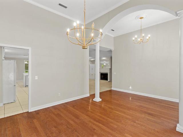 302 Stonegate