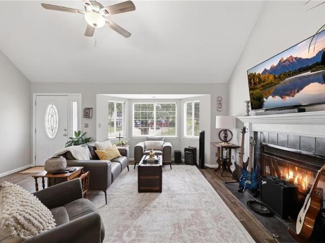 302 SW 24th Street