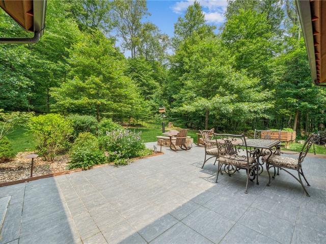 302 Pheasant Run Lane