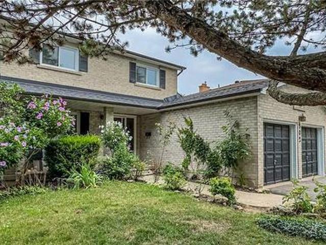 302 Randall Crescent, Milton, ON, L9T 4X7 house for sale | Listing ID 40855 | Royal LePage