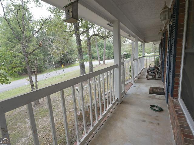 302 Ridgewood Road