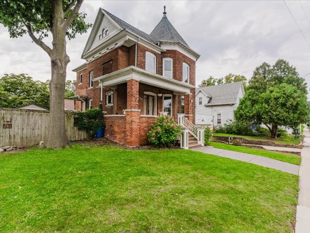 302 W Wood Street