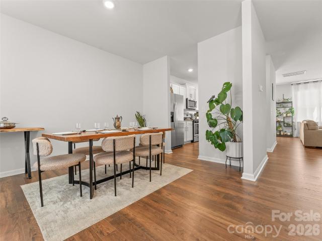 302 woodnettle Lane # 18