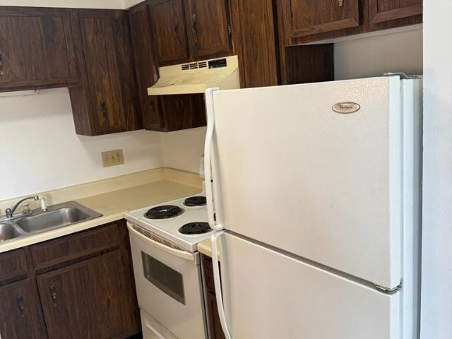 302 Woodwinds Court