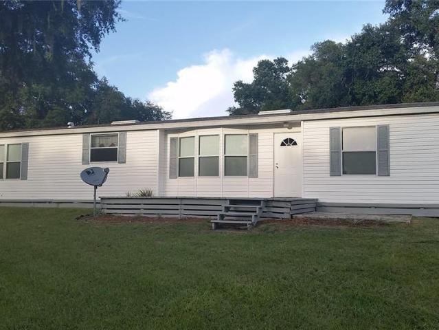 30340 Baylor Ln, Wesley Chapel, FL 33545 | MLS #T3551