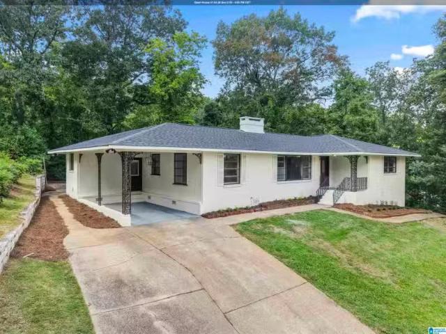 3034 DEVON RD, HUEYTOWN, AL 35023