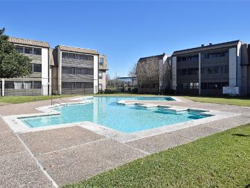 3035 Walnut Bend Ln, Unit 15, Houston, TX 77042 | MLS #96077
