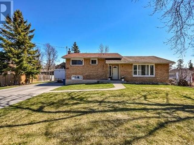 3039 Poplar Road, Innisfil, ON, L9S 2J9 house for sale | Listing ID N13613 | Royal LePage