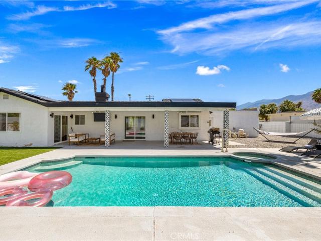 3030 E Vincentia