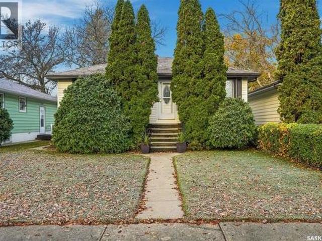 3030 Elphinstone Street, Regina, SK, S4S 2A5 house for sale | Listing ID SK051205 | Royal LePage